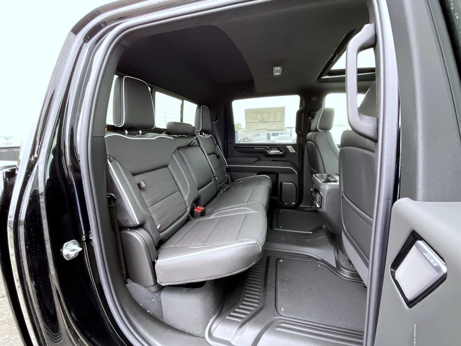 2026 GMC Sierra 2500HD AT4X - Photo 18