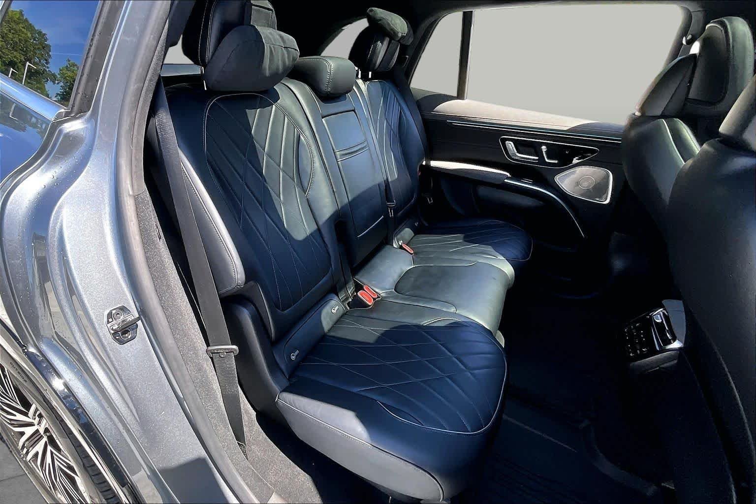 Used 2023 Selenite Grey Metallic Mercedes-Benz EQS 580 image 18