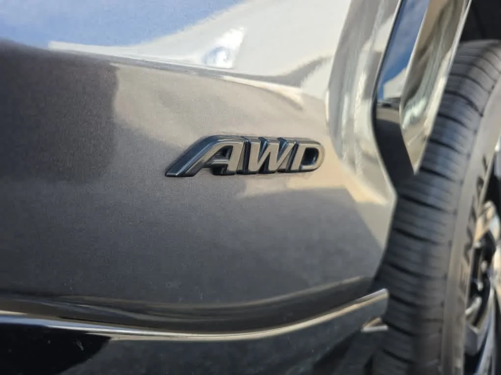 Used 2023 Magnetic Gray Metallic/Midnight Black Metallic Toyota Hybrid XSE image 29