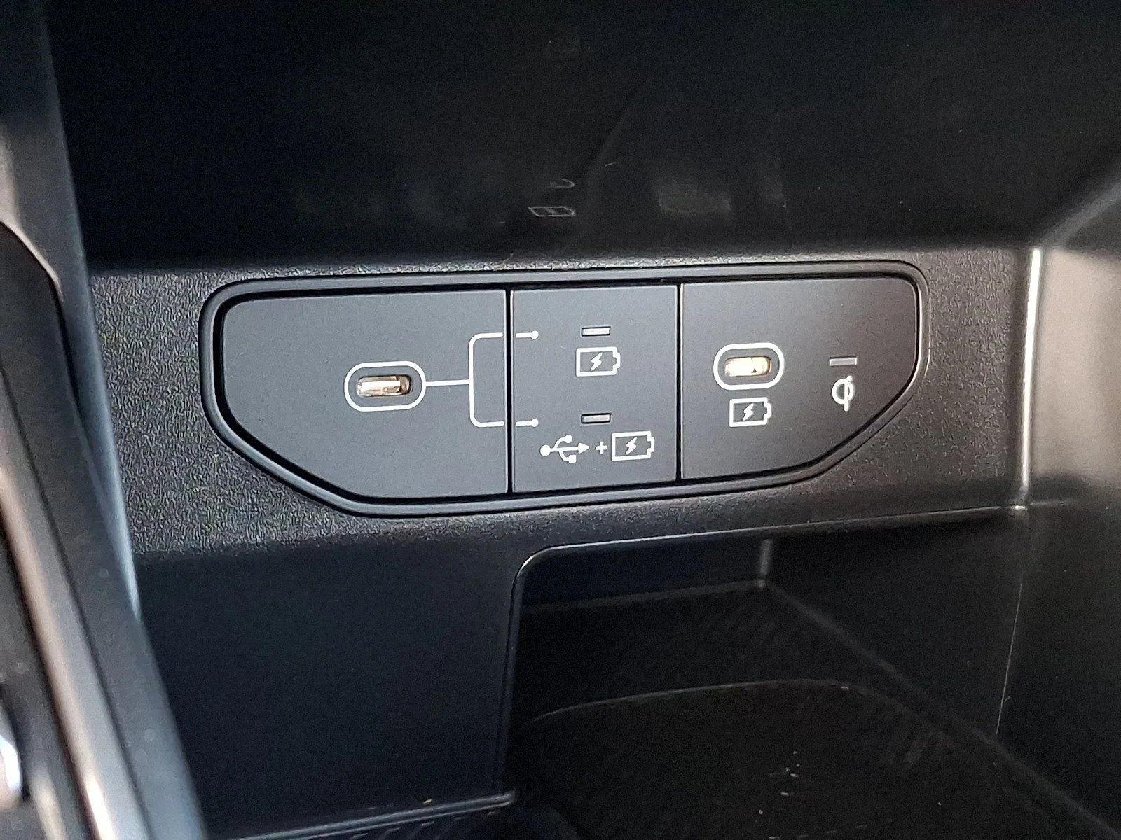 2026 Kia Sorento EX - Photo 11