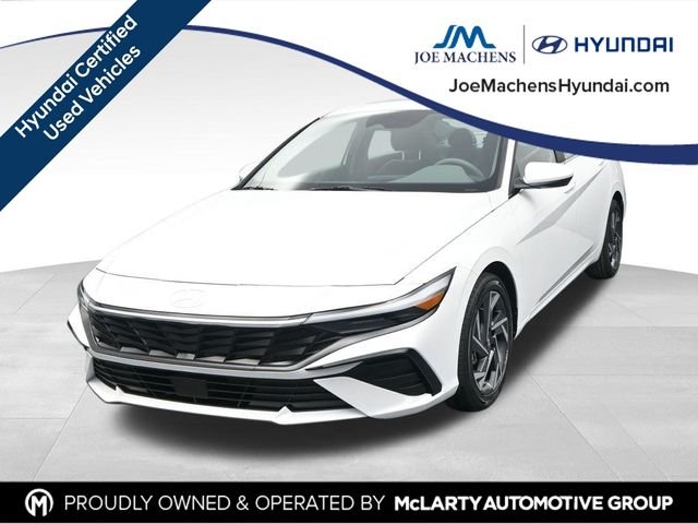 Certified Used 2025 White Hyundai SEL Convenience image 5