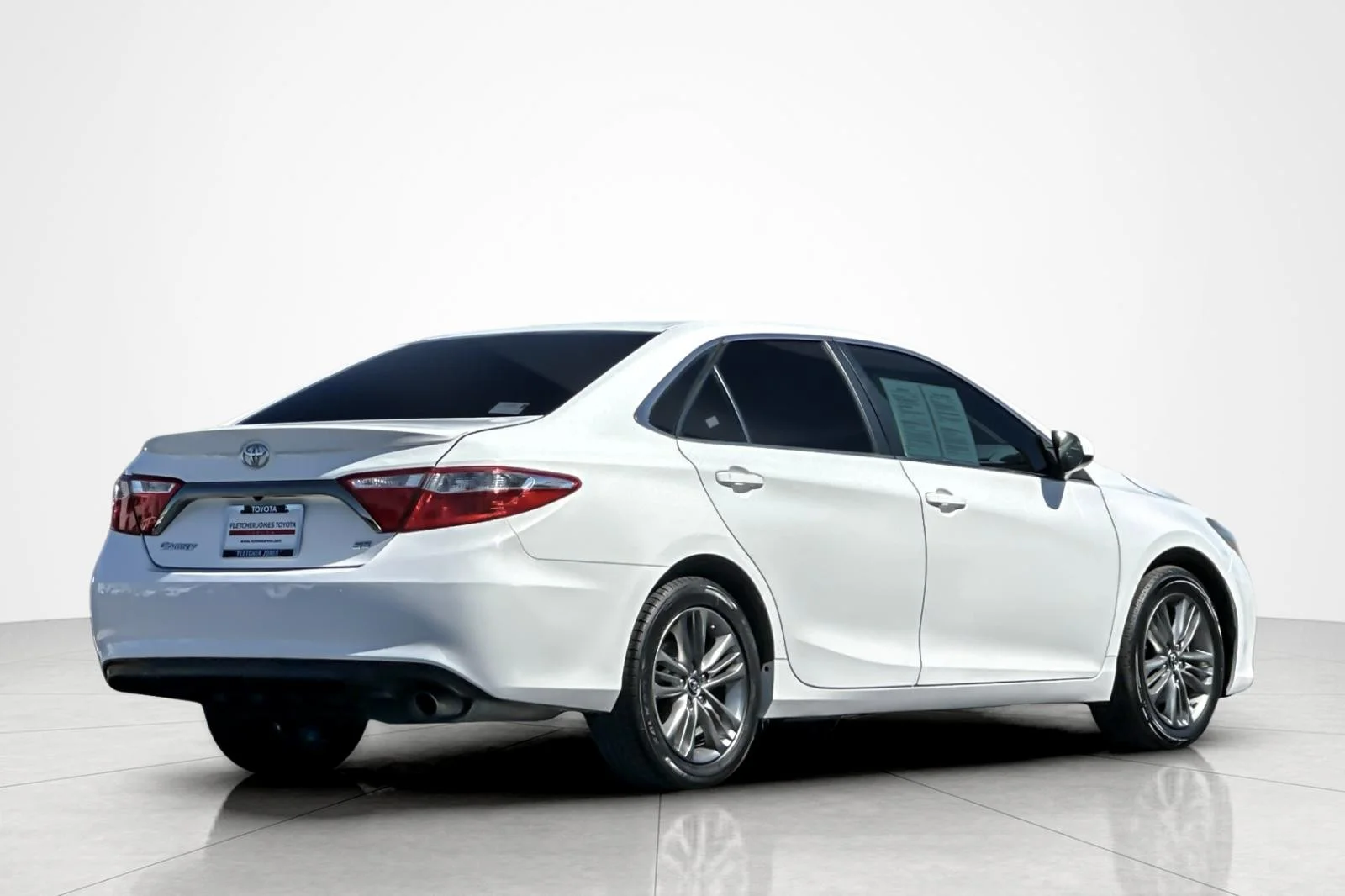Certified Used 2016 Super White Toyota SE image 5