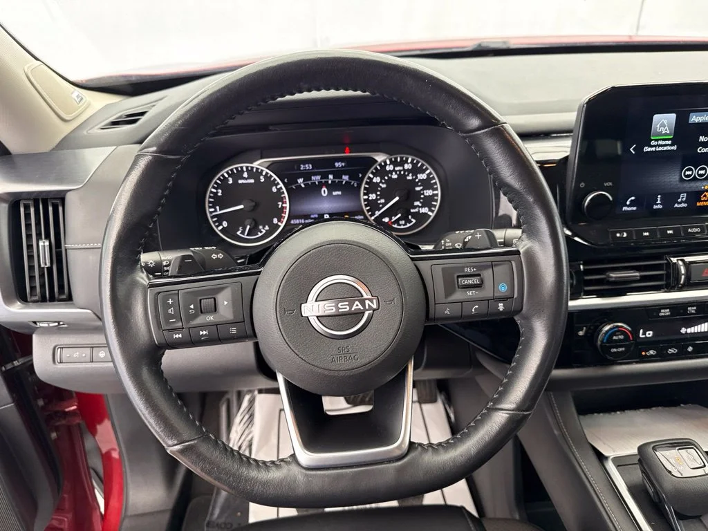 Used 2023 Red Nissan SL image 27