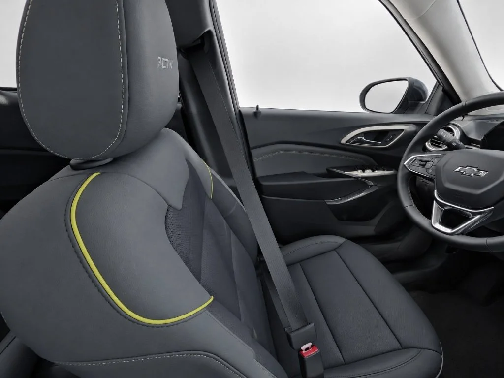 New 2026 White Chevrolet ACTIV image 28