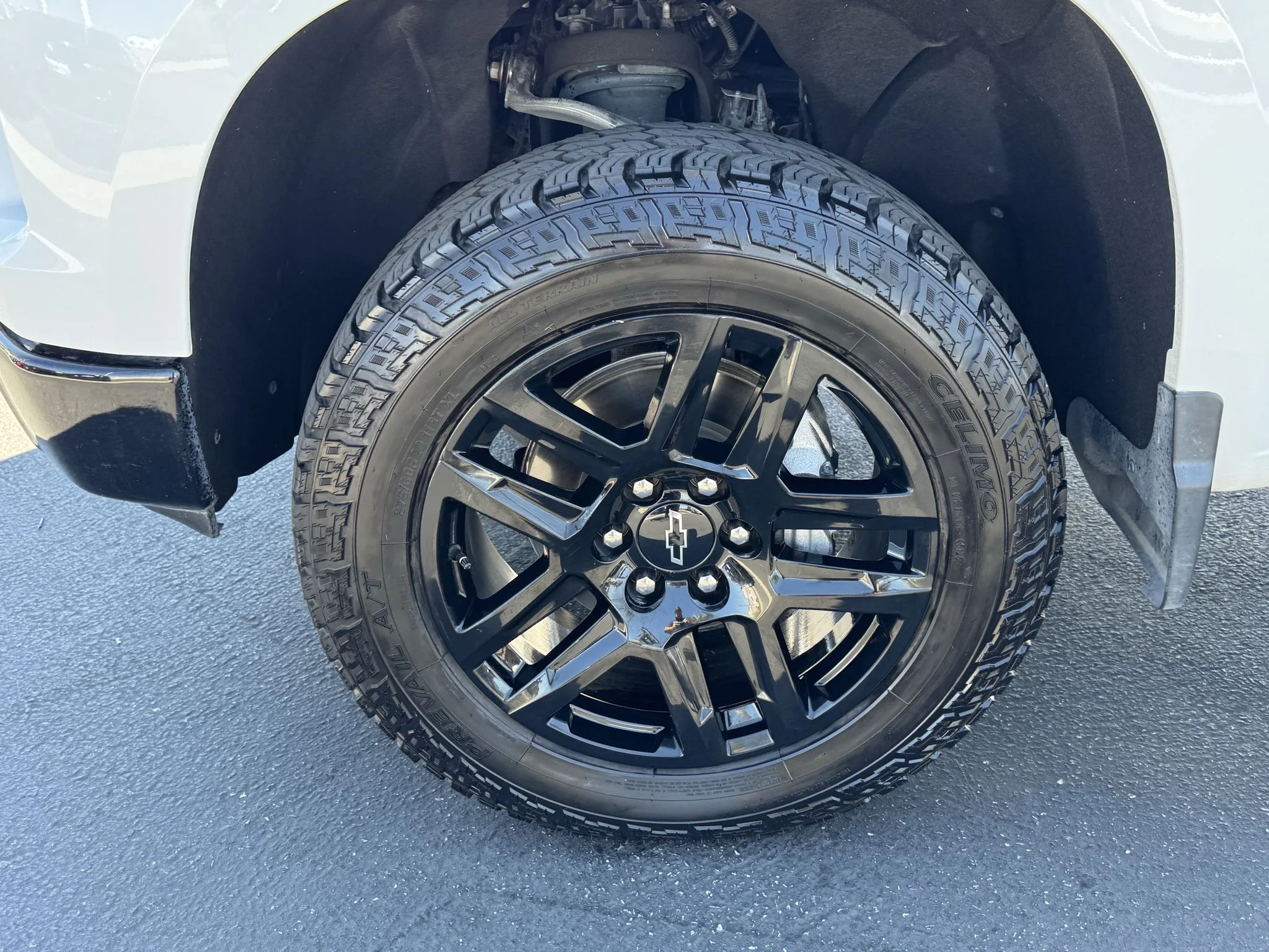 Used 2024 SUMMIT WHITE Chevrolet Custom Trail Boss image 10