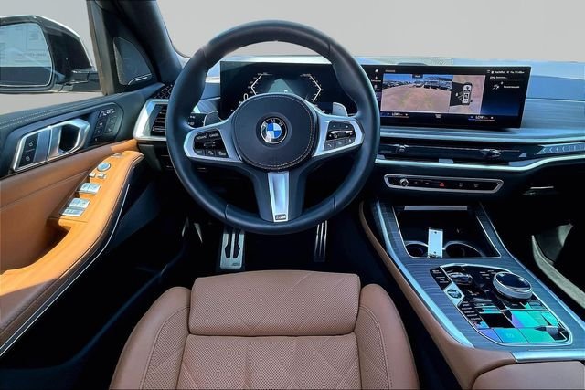 Used 2023 White BMW xDrive40i image 5