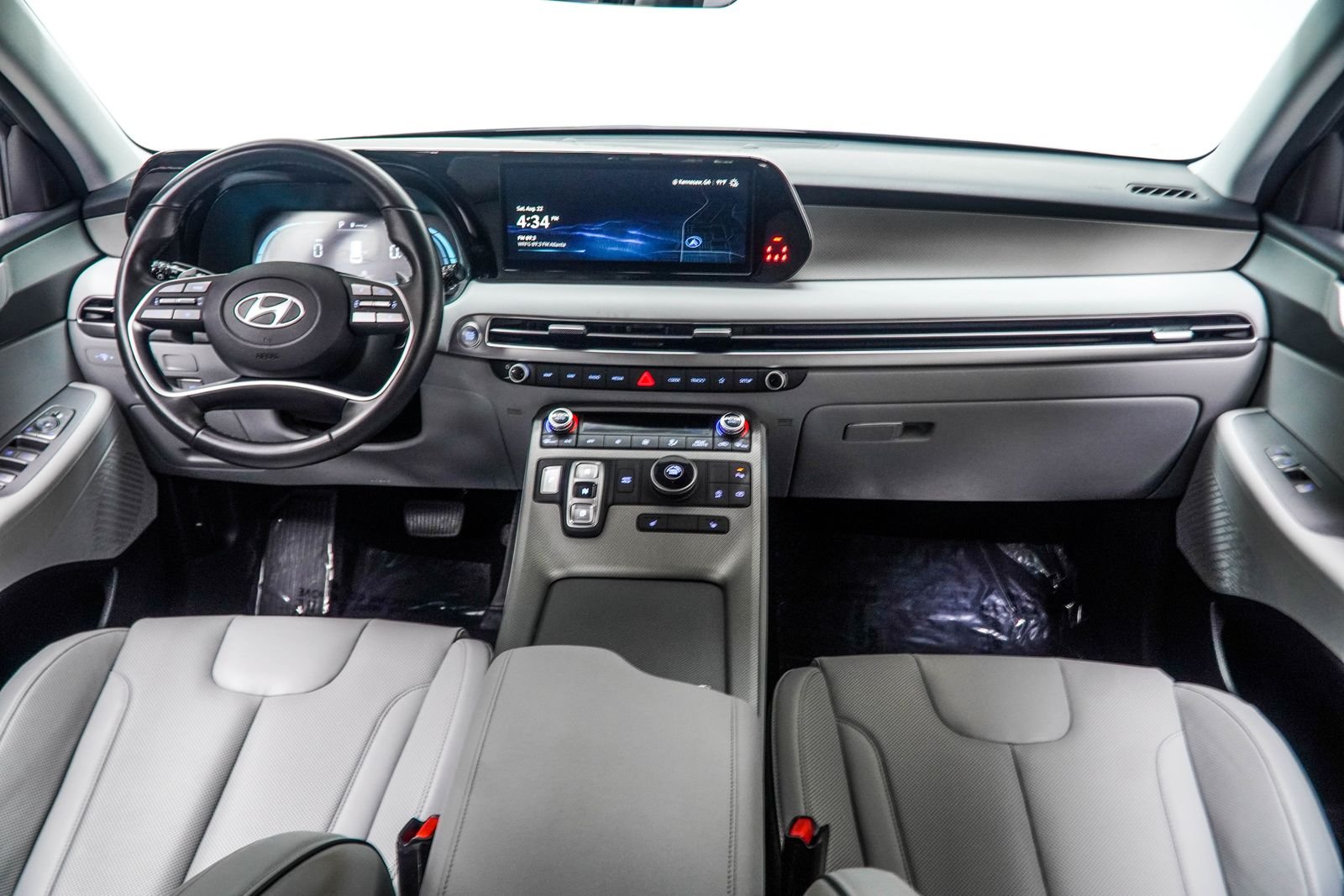 Used 2025 Black Hyundai SEL image 6