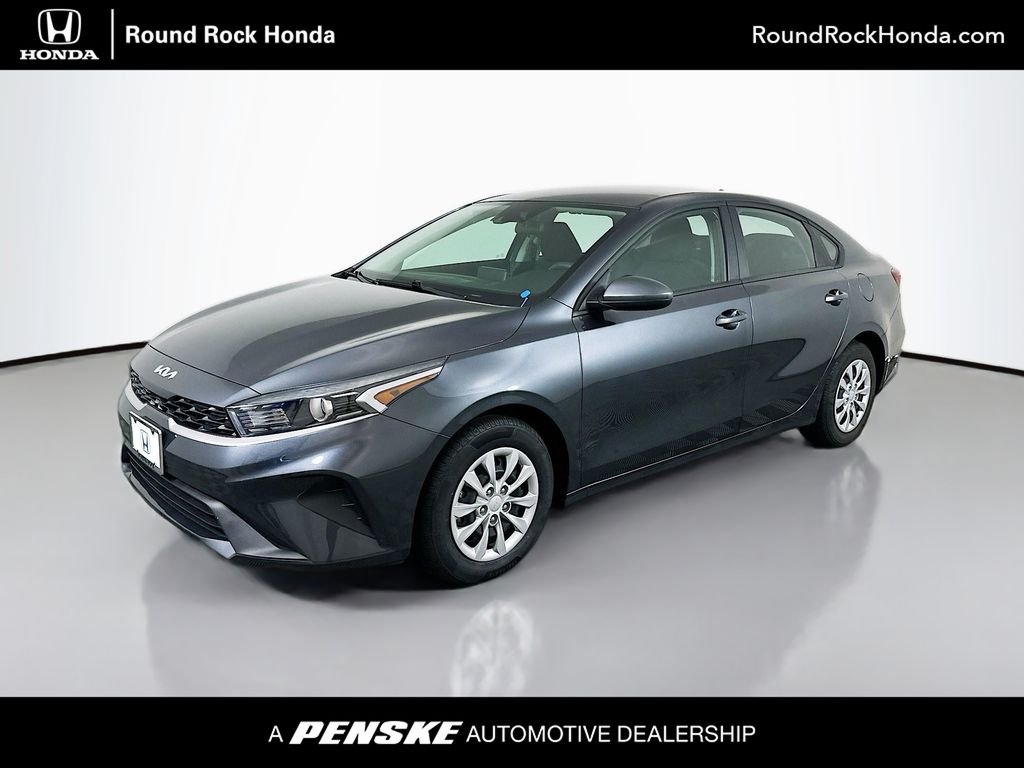 2024 Kia Forte LX AT's photo