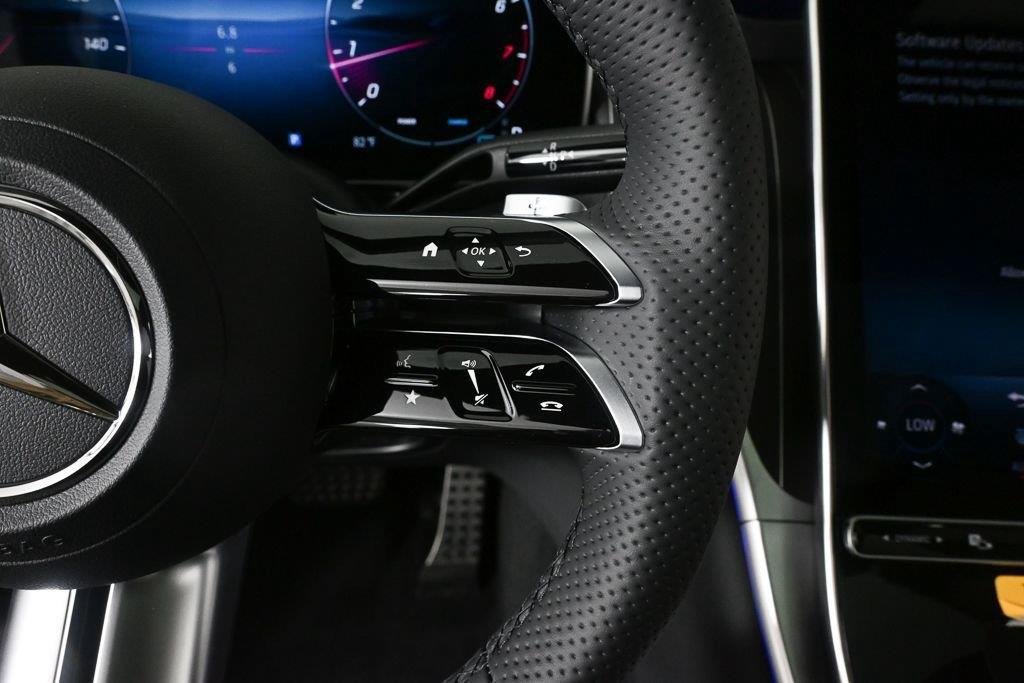 New 2027 Polar White Mercedes-Benz GLC 300 image 11