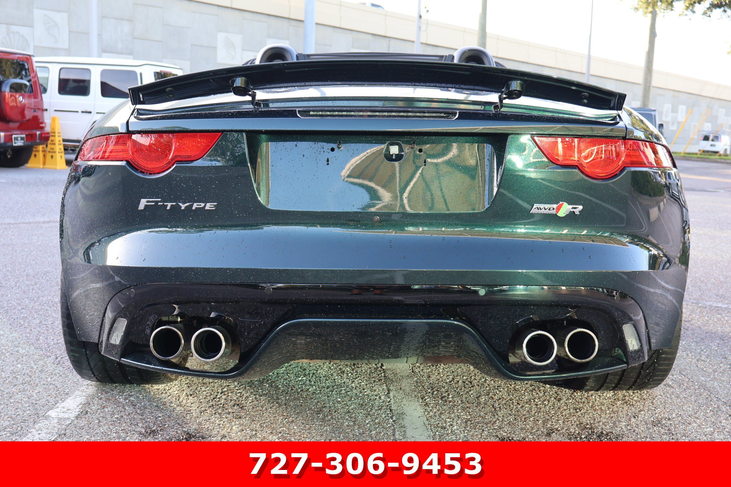 Used 2016 British Racing Green Metallic Jaguar R image 9