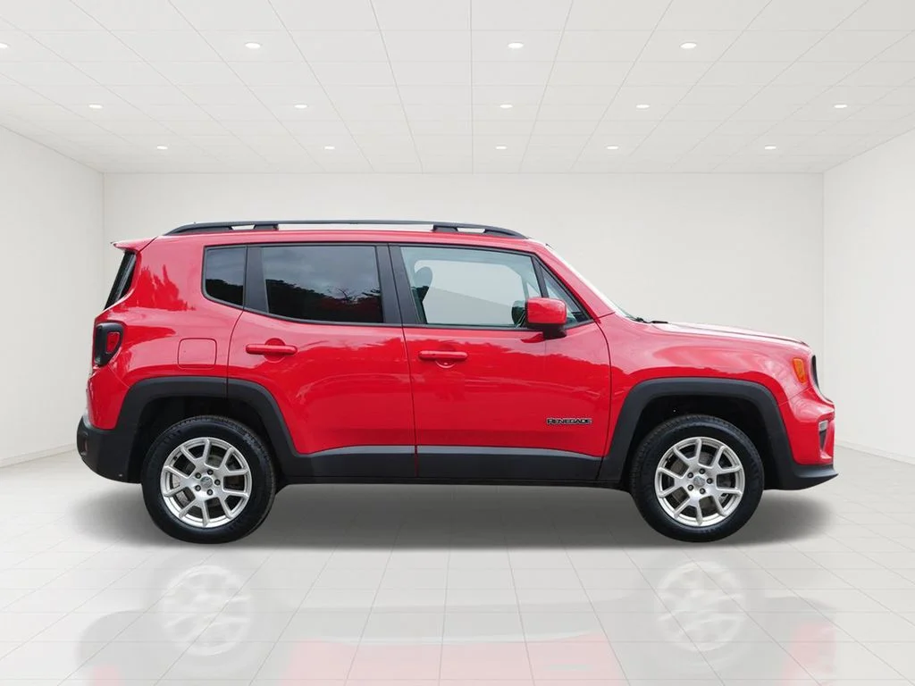 Certified Used 2020 Red Jeep Latitude image 2