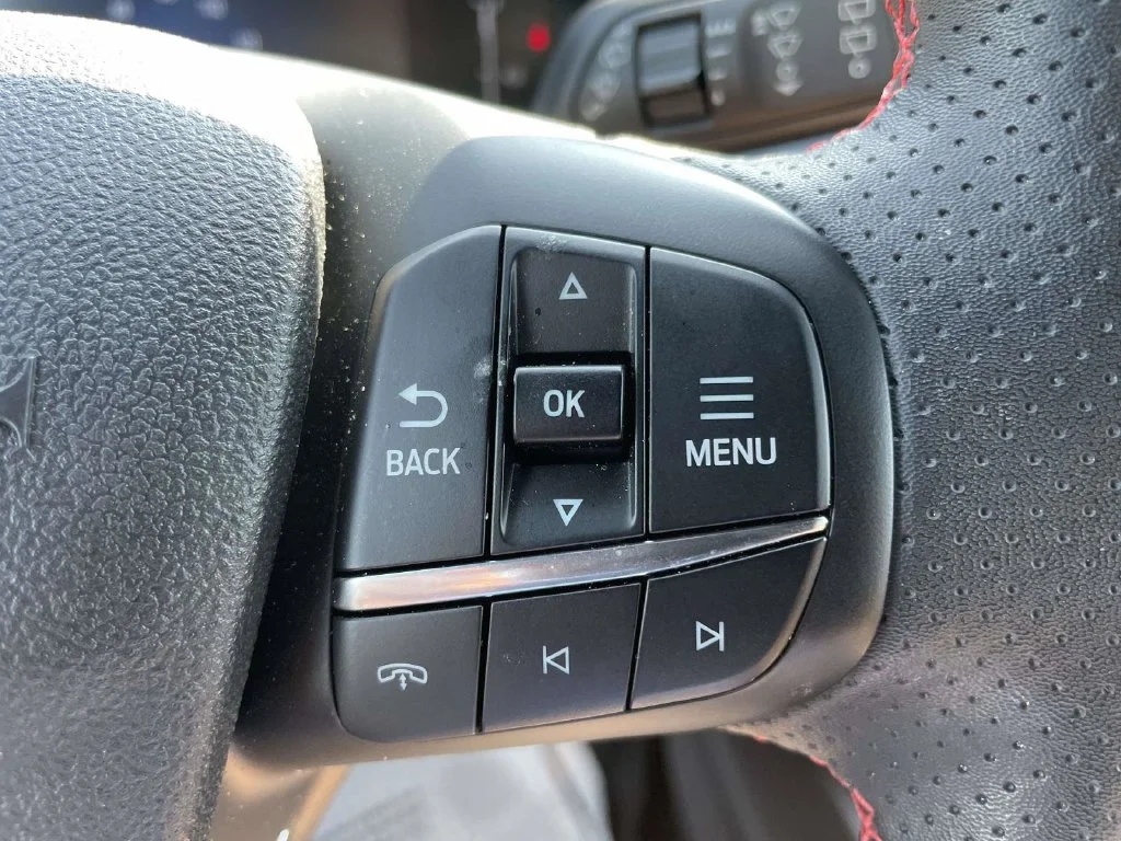 Used 2025 Gray Ford ST-Line image 24