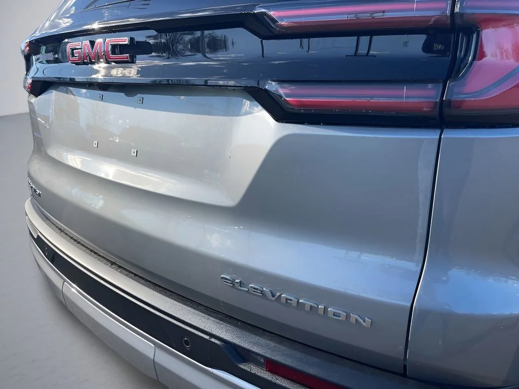 New 2026 Sterling Metallic GMC Elevation image 35