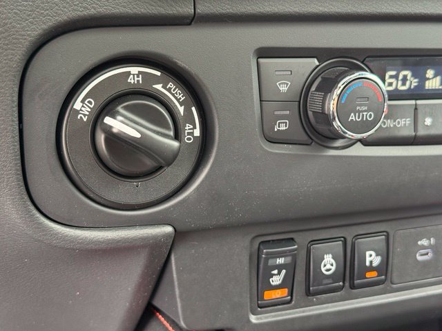Used 2025 Orange Nissan PRO-4X image 22