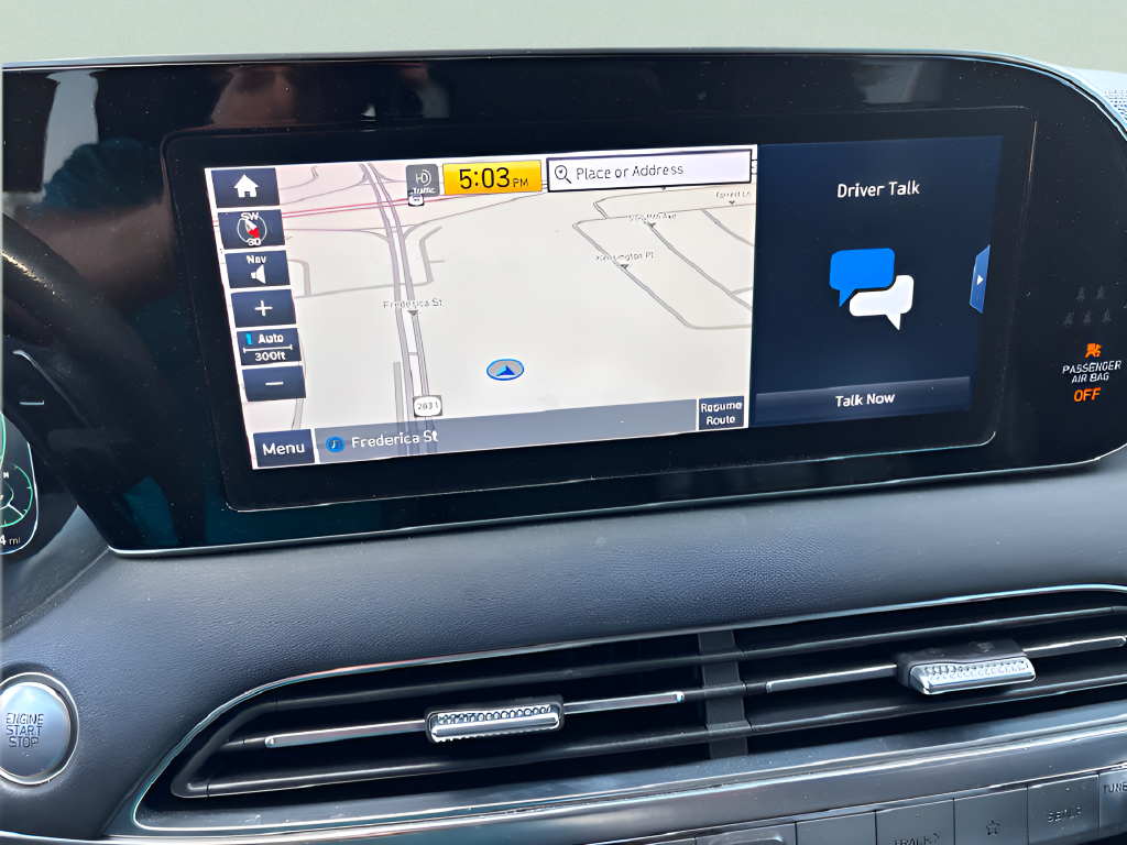 Used 2023 White GMC Denali image 33