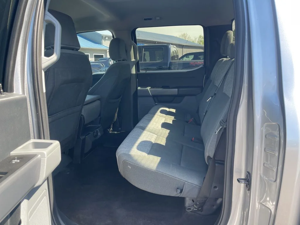 Used 2022 Silver Ford XLT image 14