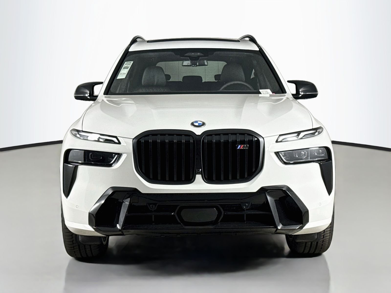 New 2027 Alpine White BMW M60i image 2