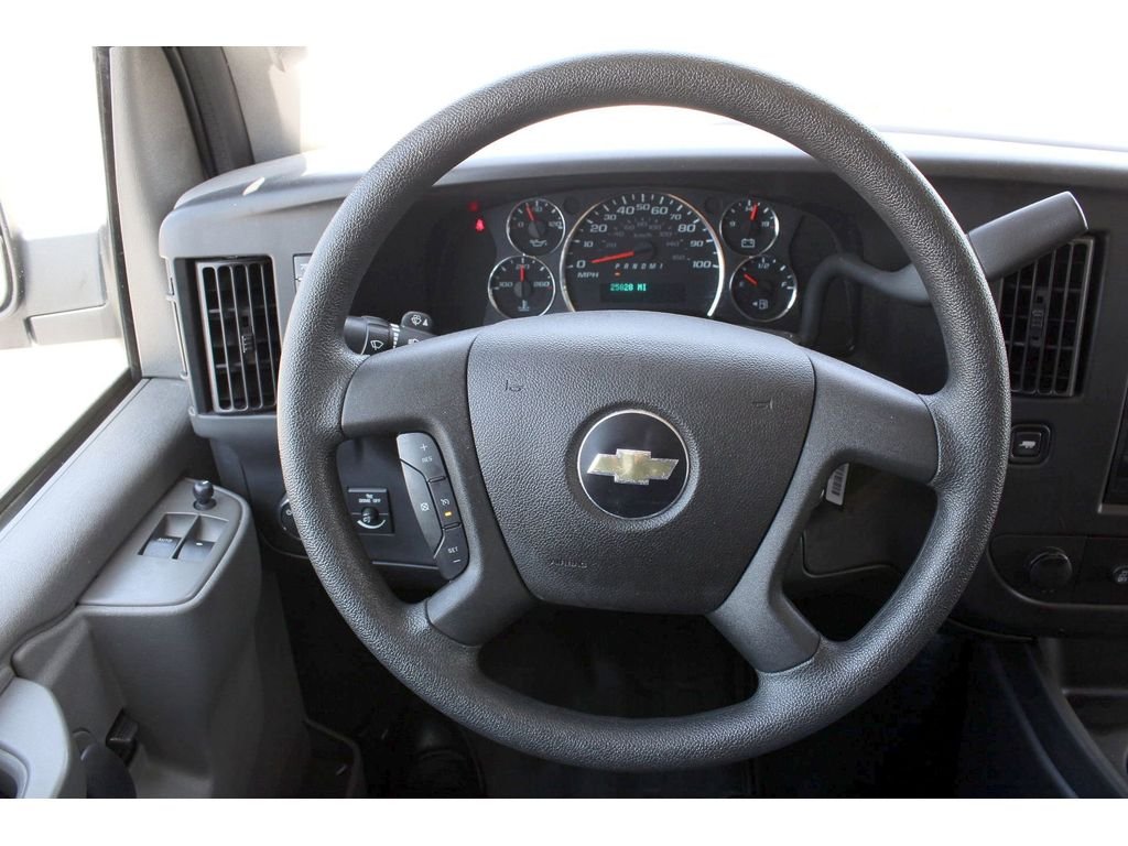 2023 Chevrolet Express Cargo Work Van - Photo 6