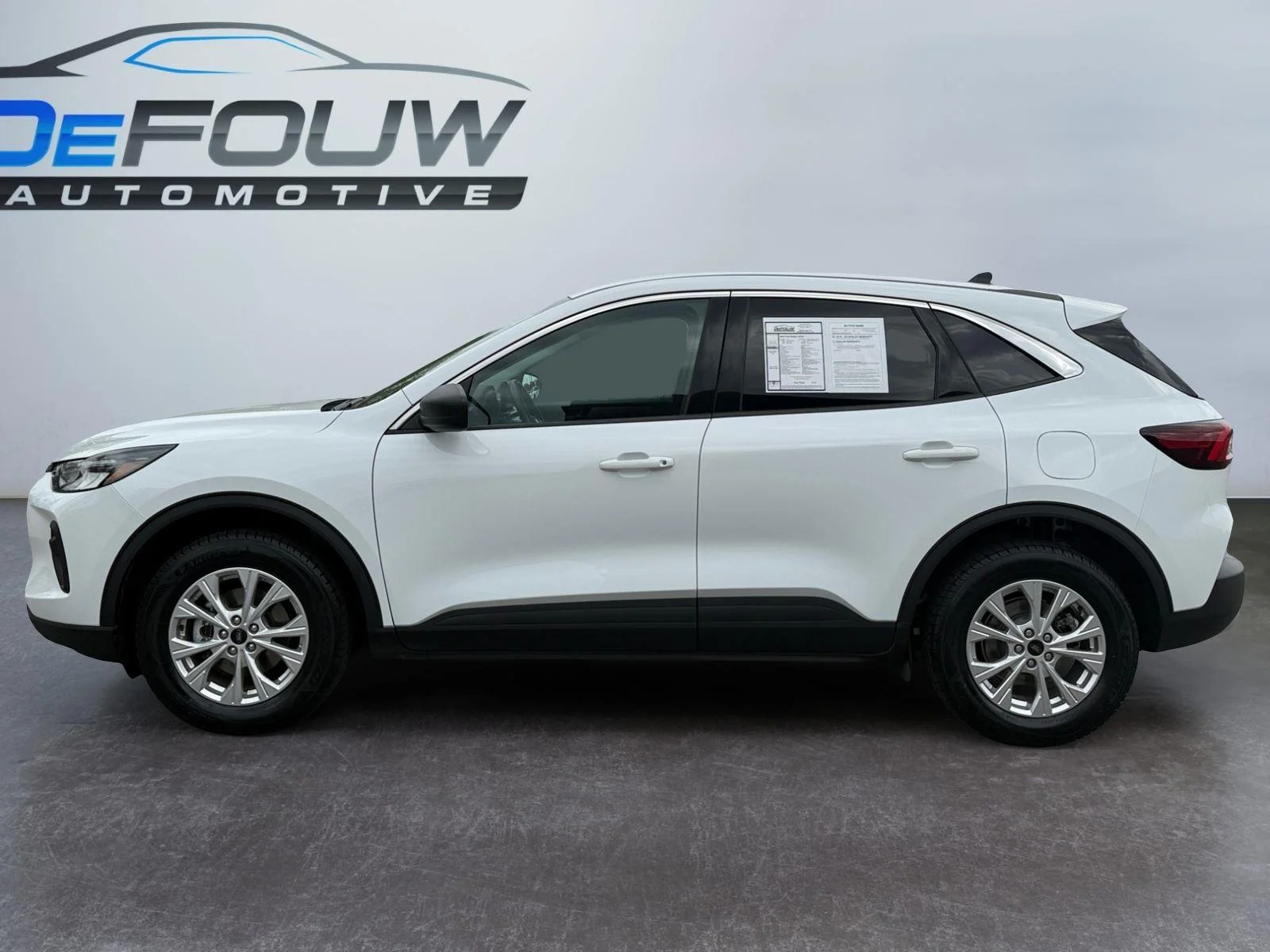 Used 2024 Oxford White Ford Active image 6