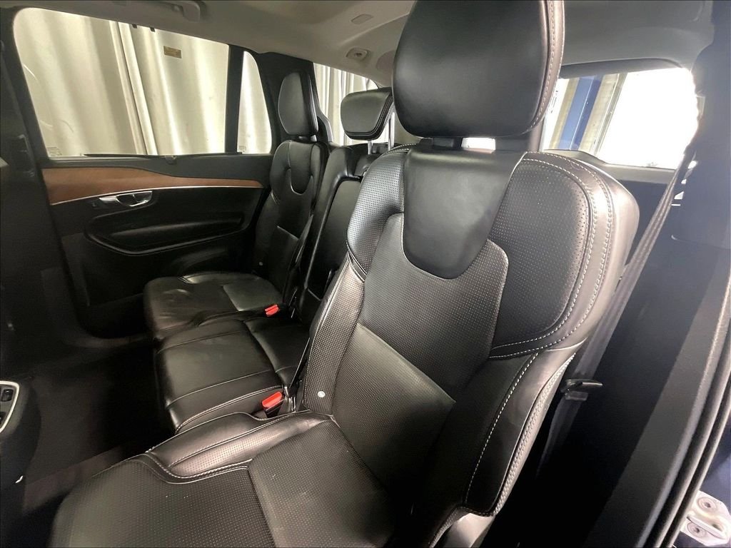 Used 2019 Blue Volvo T6 Inscription image 15