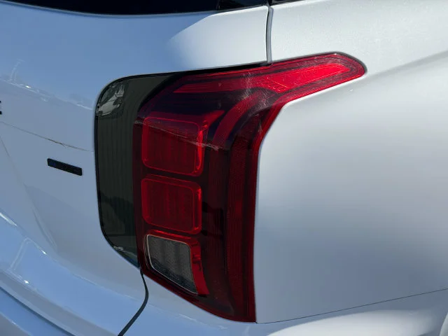 Used 2024 White Hyundai Calligraphy Night Edition image 6
