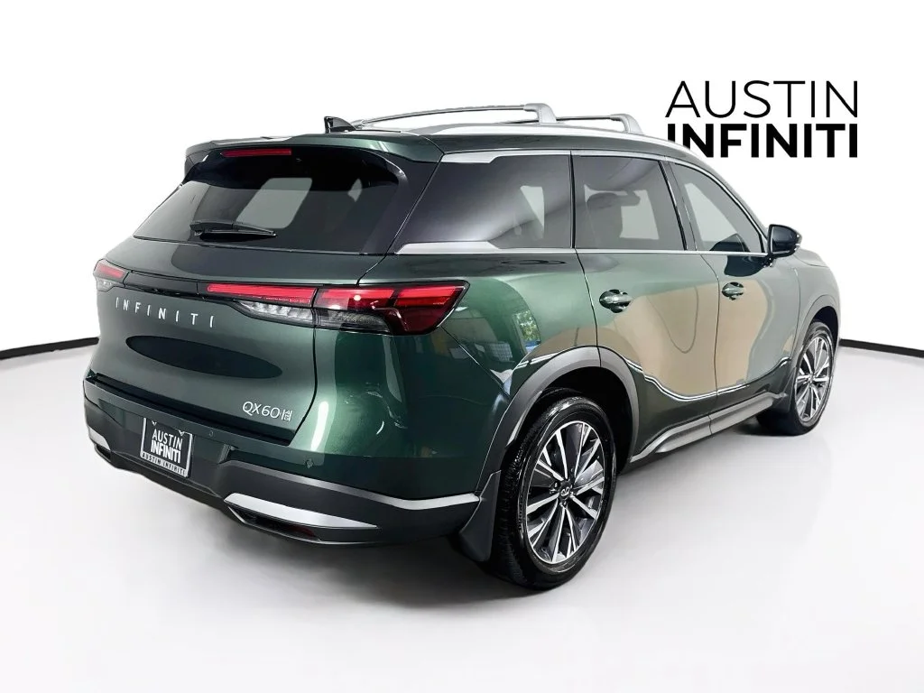 Certified Used 2027 Green INFINITI LUXE image 10