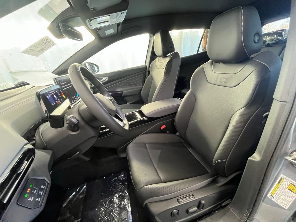 New 2025 Silver Volkswagen Pro S image 10