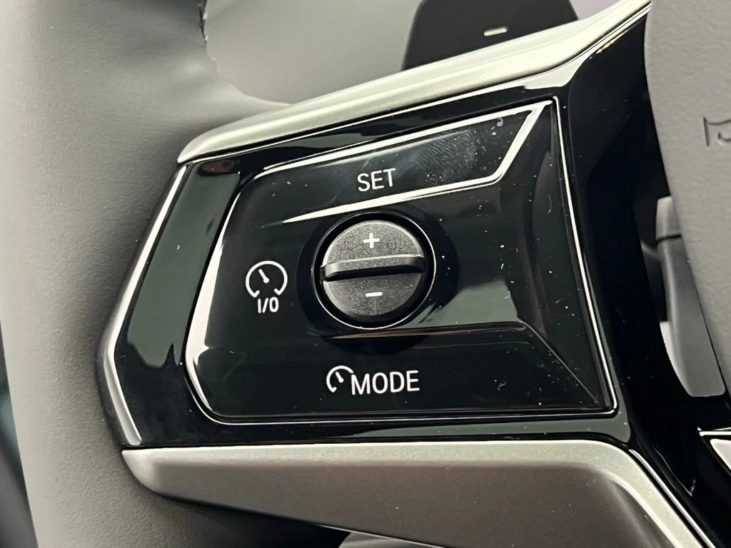 Used 2026 Cape York Green Metallic BMW 530i image 18