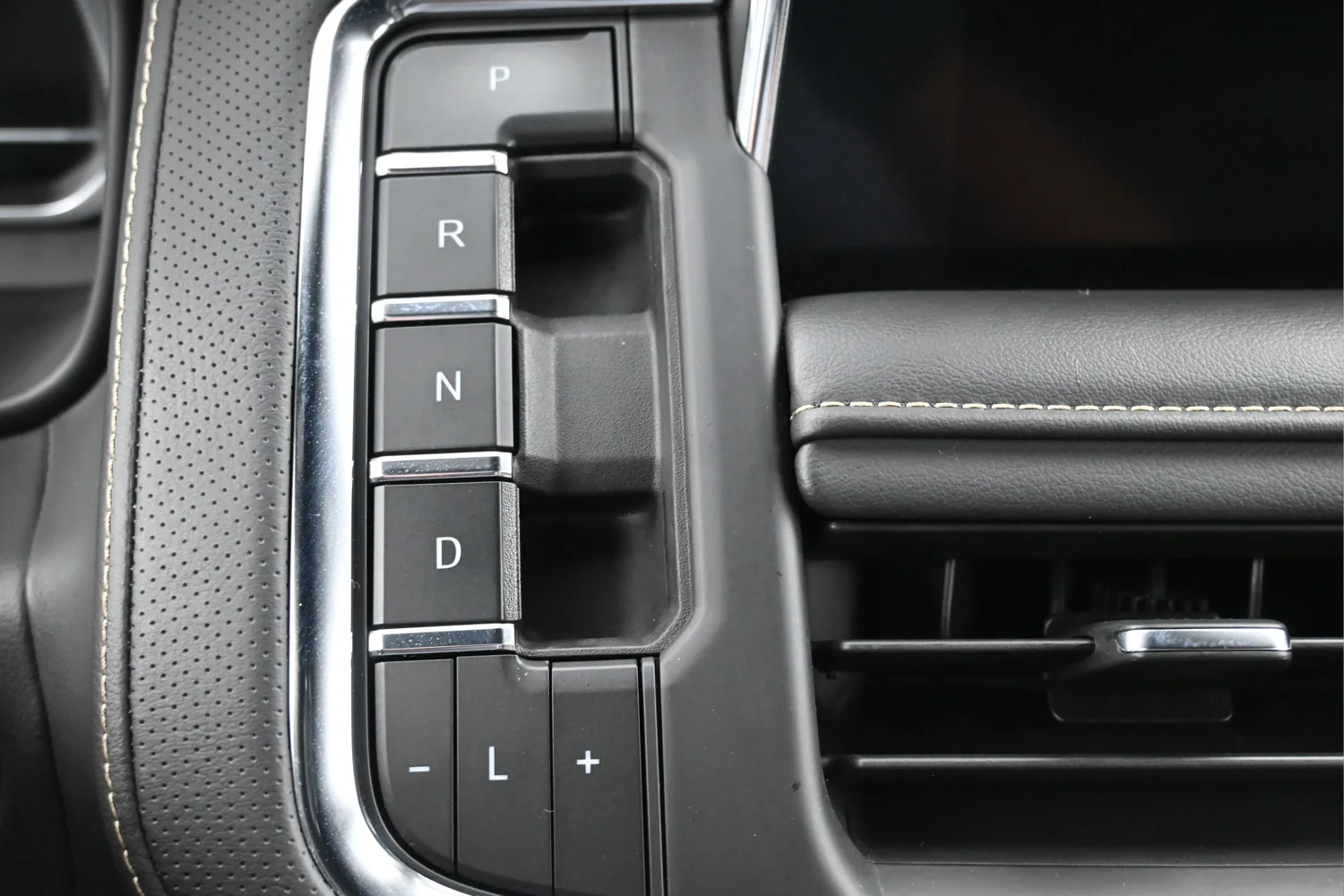 Used 2024 Black Chevrolet Premier image 20