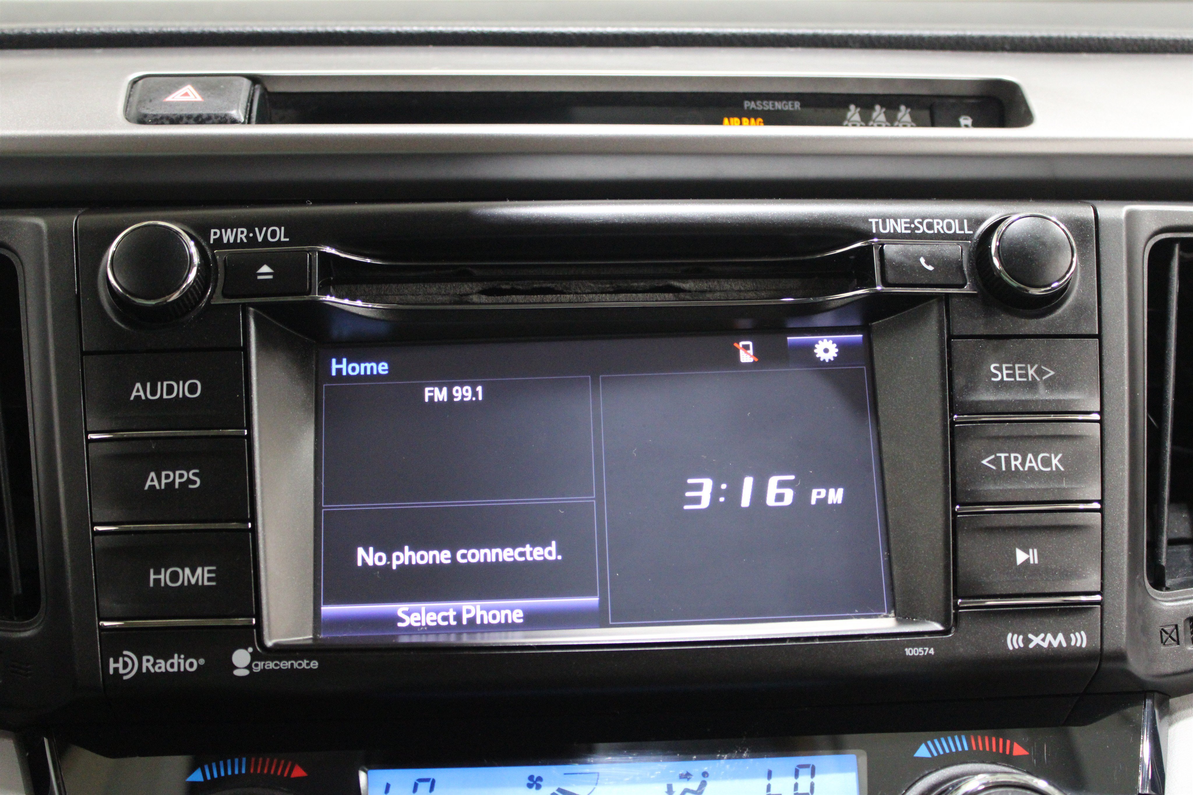 Used 2018 Silver Sky Metallic Toyota XLE image 11