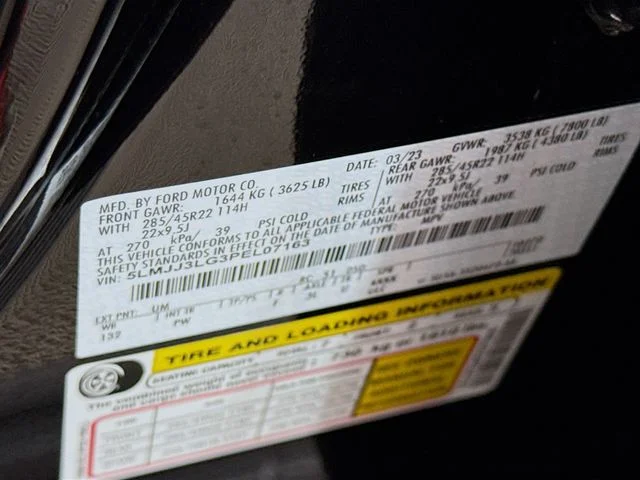 Used 2023 Black Metallic Lincoln Reserve image 35