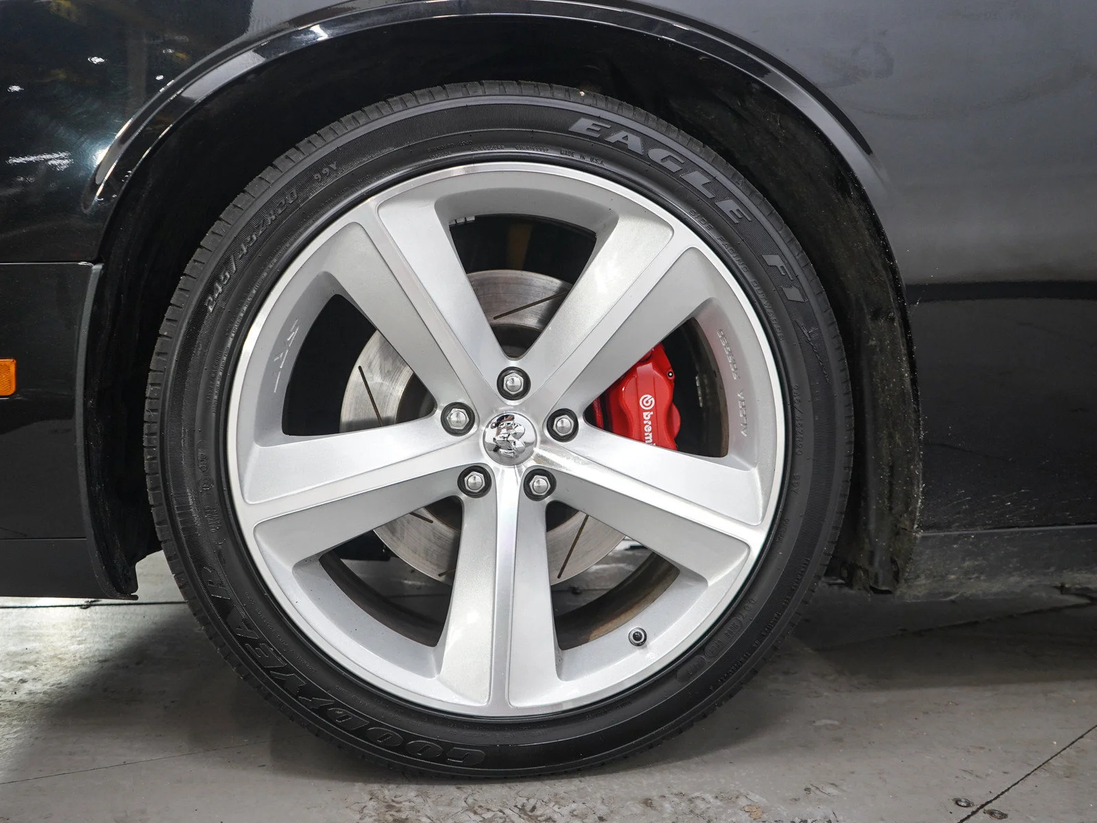 Used 2008 Brilliant Black Crystal Pearlcoat Dodge SRT8 image 29