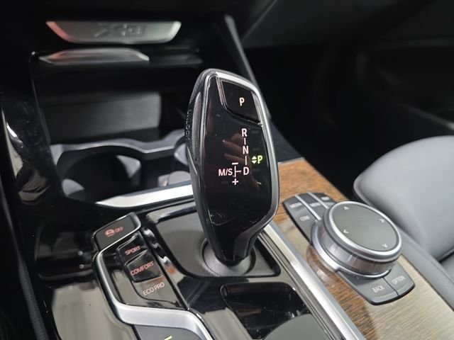Used 2019 Silver BMW xDrive30i image 22