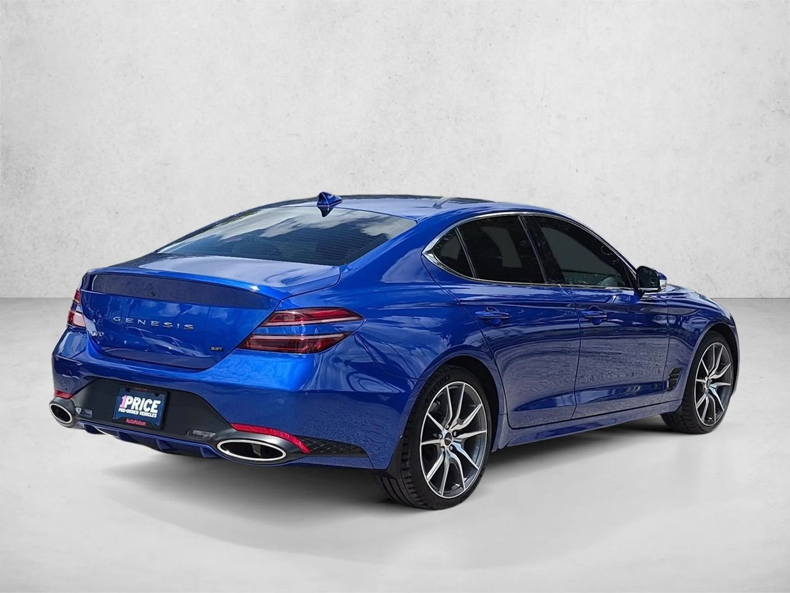 Used 2023 Mallorca Blue Genesis 3.3T image 5