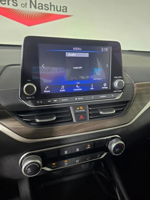 Used 2024 Gray Nissan 2.5 SV image 24