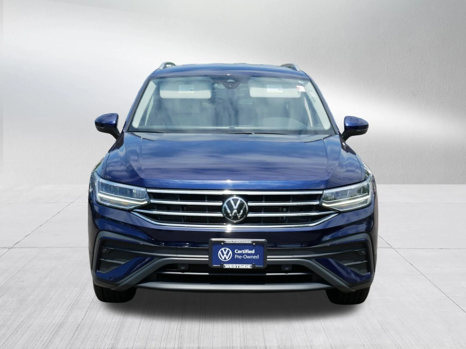 Certified Used 2023 Atlantic Blue Metallic Volkswagen SE image 2