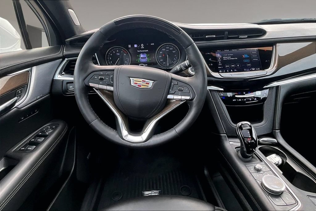 Certified Used 2025 Crystal White Tricoat Cadillac Premium Luxury image 5
