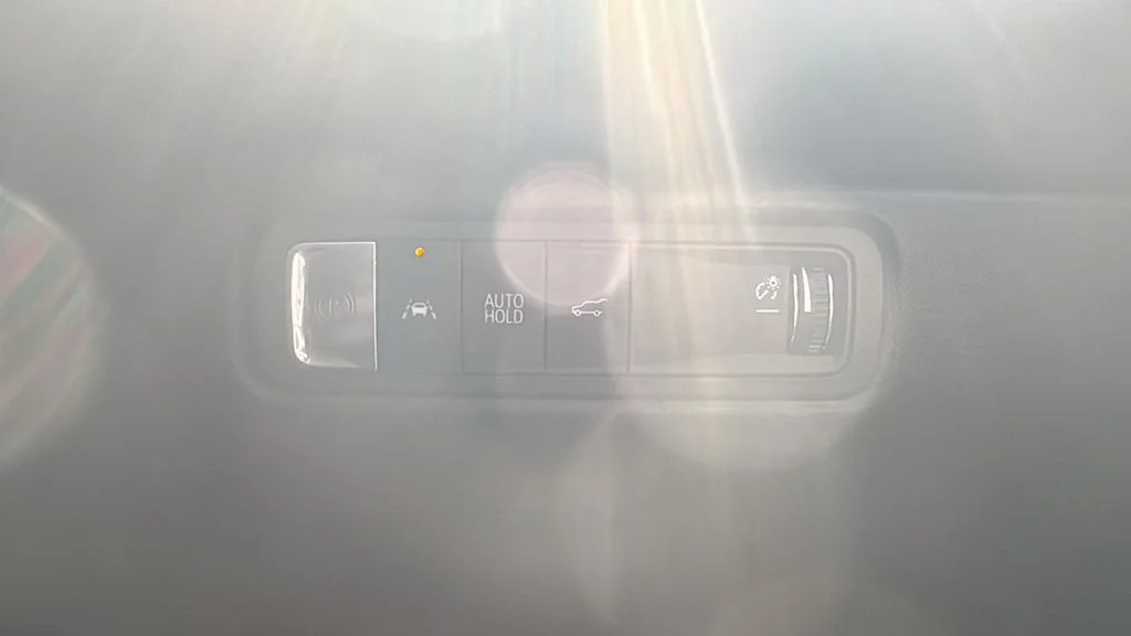 2024 Chevrolet Equinox EV Launch Edition - Photo 32