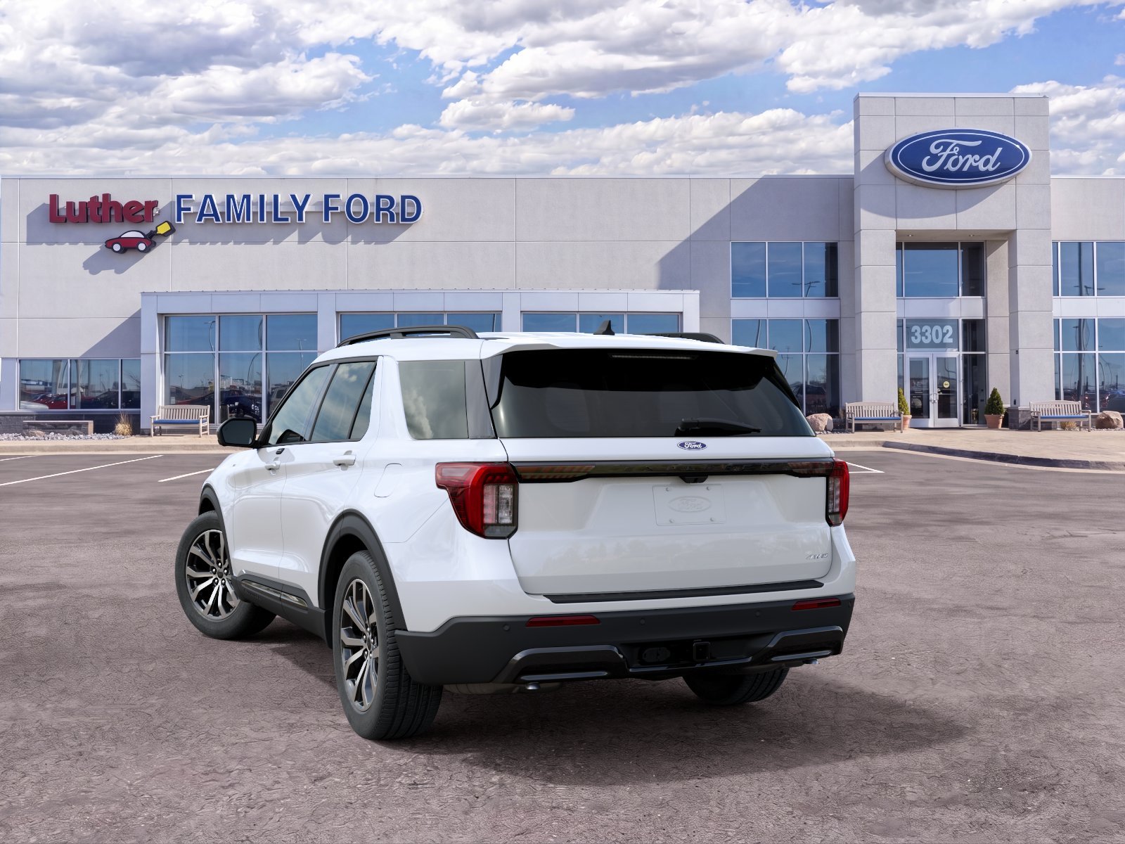 New 2027 Star White Metallic Tri-Coat Ford ST-Line image 43
