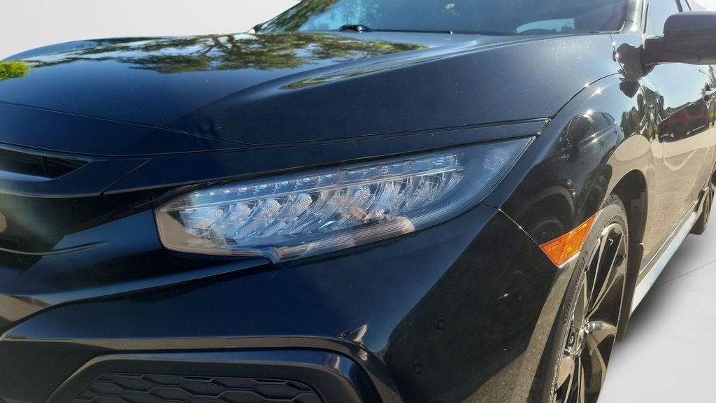 Used 2018 Black Honda Sport Touring image 7