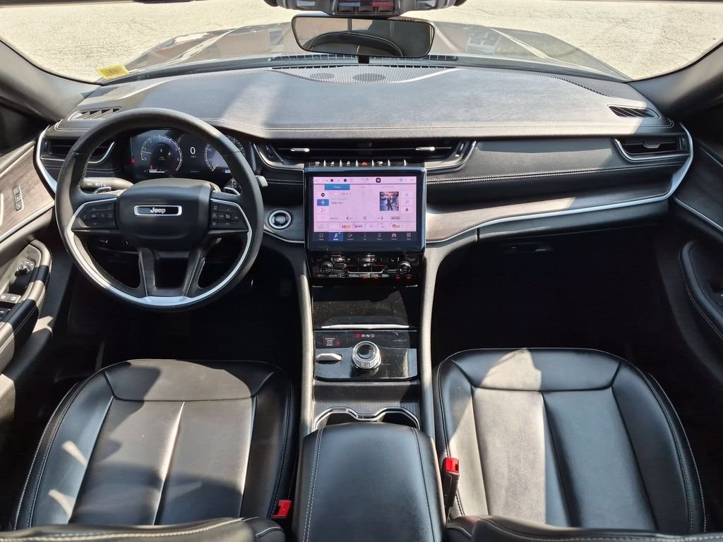 Used 2025 Gray Jeep Limited image 23