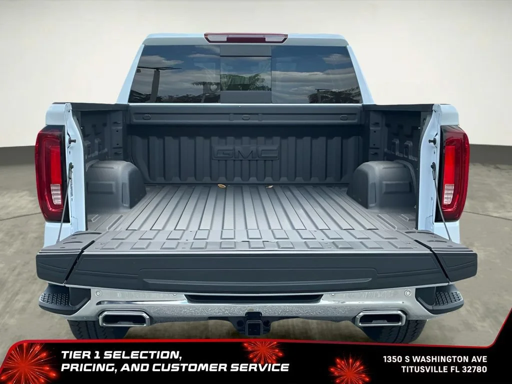 New 2026 Glacier White Tricoat GMC SLT image 23