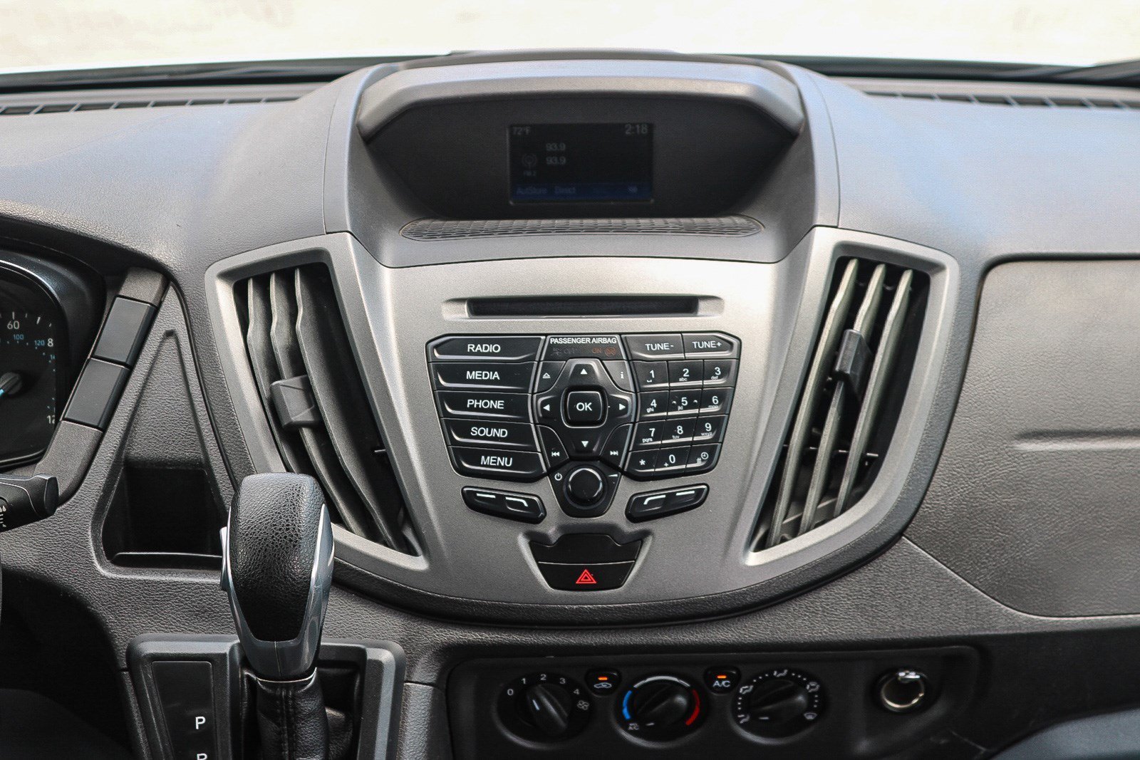 Used 2019 Oxford White Ford Base image 13