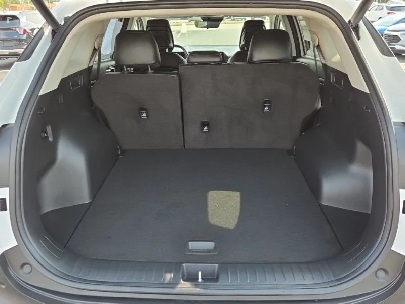 Used 2026 White Kia EX image 10