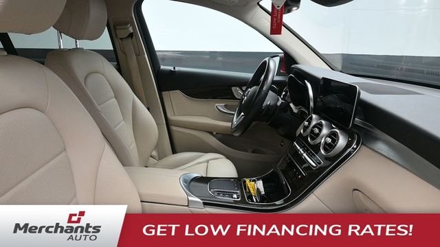 Used 2022 Red Mercedes-Benz GLC 300 image 13