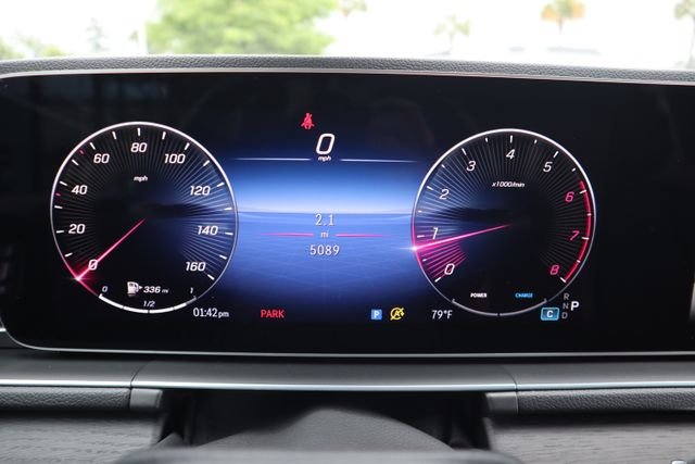 Certified Used 2025 Obsidian Black Metallic Mercedes-Benz GLE 450 image 13