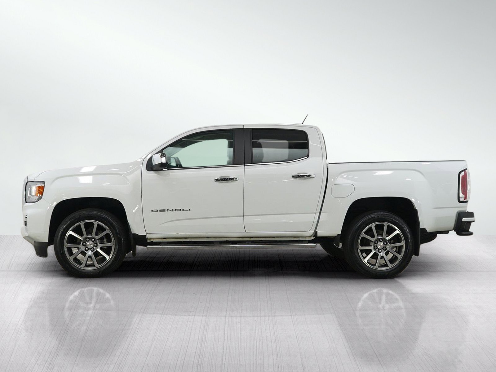 Used 2022 GMC Canyon Denali with VIN 1GTG6EEN3N1247951 for sale in White Bear Lake, Minnesota
