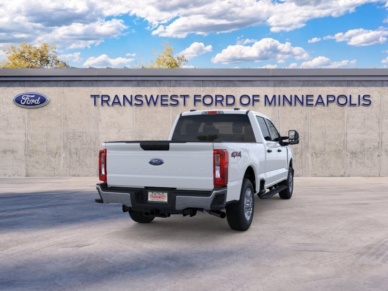 2026 Ford F-350 Super Duty XLT - Photo 8