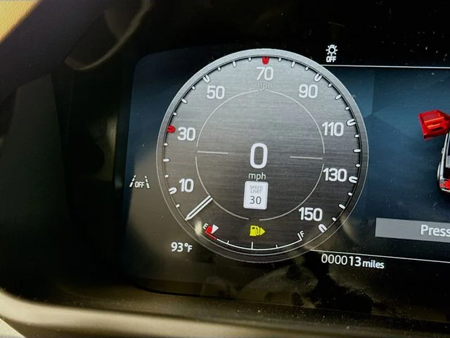 New 2026 Fuji White Land Rover X-Dynamic SE image 13