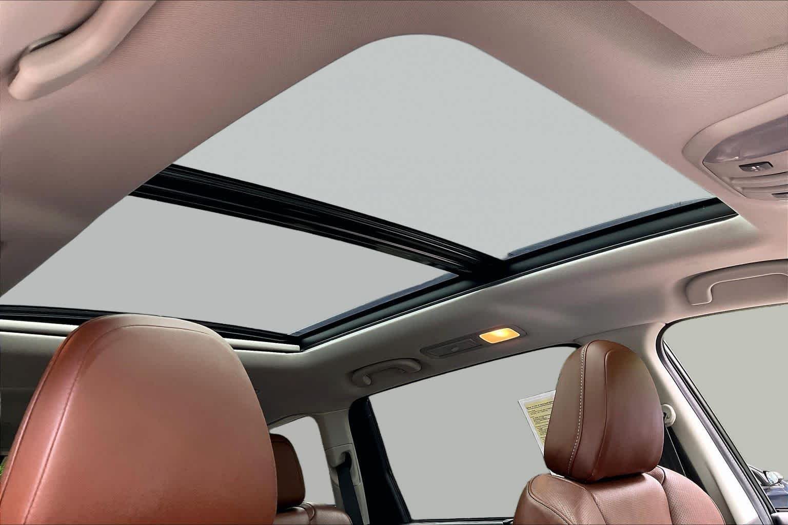 Used 2019 Crystal White Pearl Subaru Touring image 14